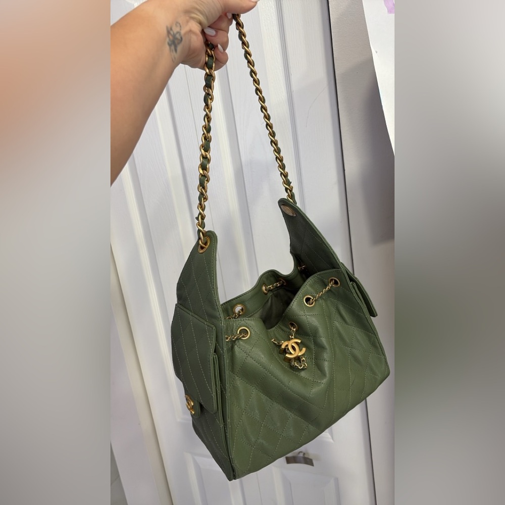Chanel 25 handbag